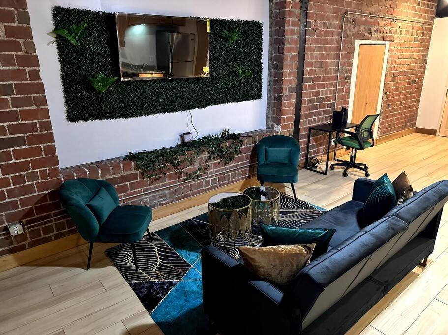 Serene Living Downtown Stl Loft Saint Louis Exterior photo